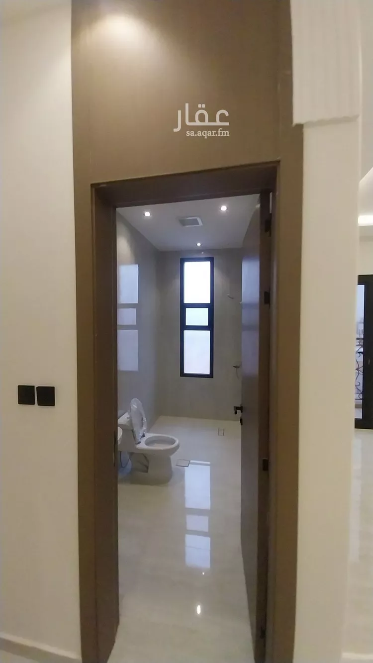 فيلا للبيع في شارع عبيدالله الفقيه, حي الرمال, مدينة الرياض, منطقة الرياض صورة 5