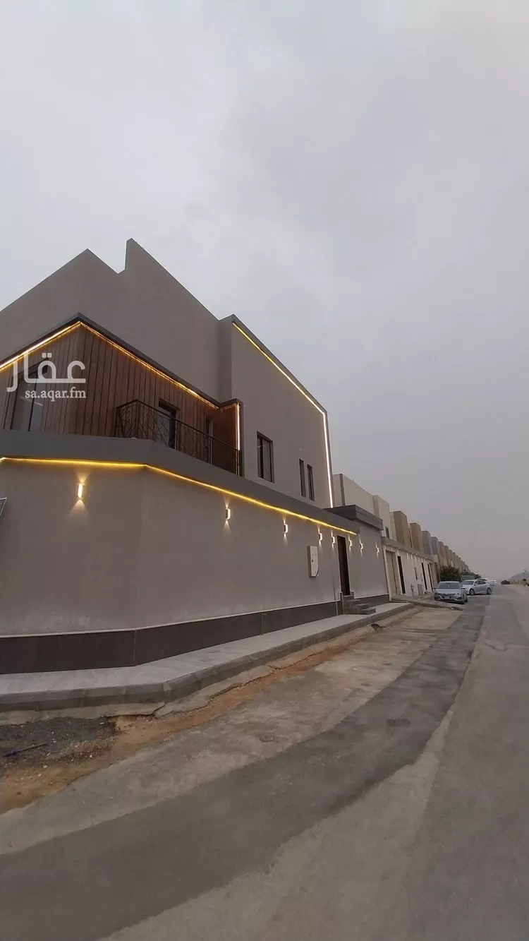 فيلا للبيع في شارع عبيدالله الفقيه, حي الرمال, مدينة الرياض, منطقة الرياض