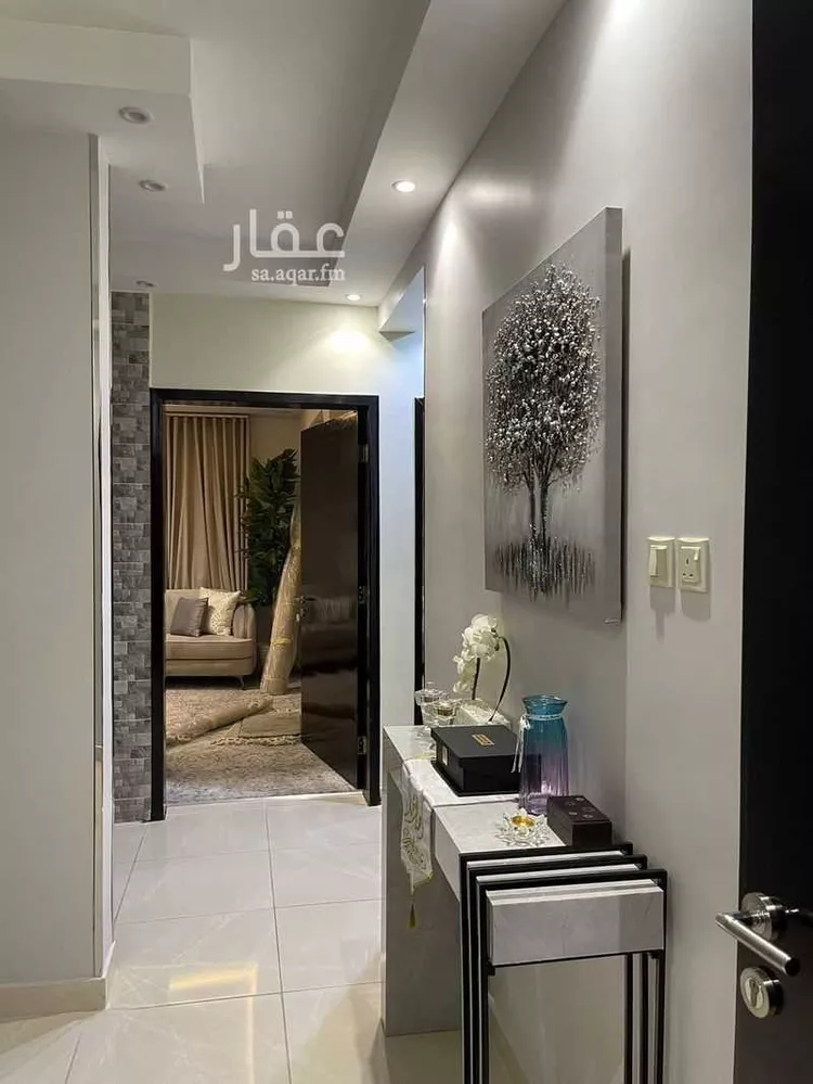 فيلا للبيع في شارع حمزة الجعلي, حي الزهور, مدينة أبها, منطقة عسير صورة 5