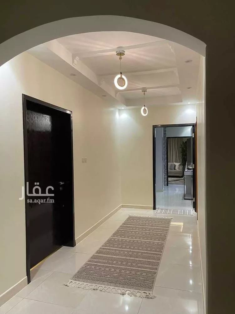 فيلا للبيع في شارع حمزة الجعلي, حي الزهور, مدينة أبها, منطقة عسير صورة 3