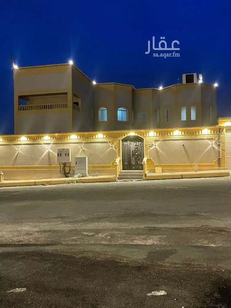 فيلا للبيع في شارع حمزة الجعلي, حي الزهور, مدينة أبها, منطقة عسير صورة 2