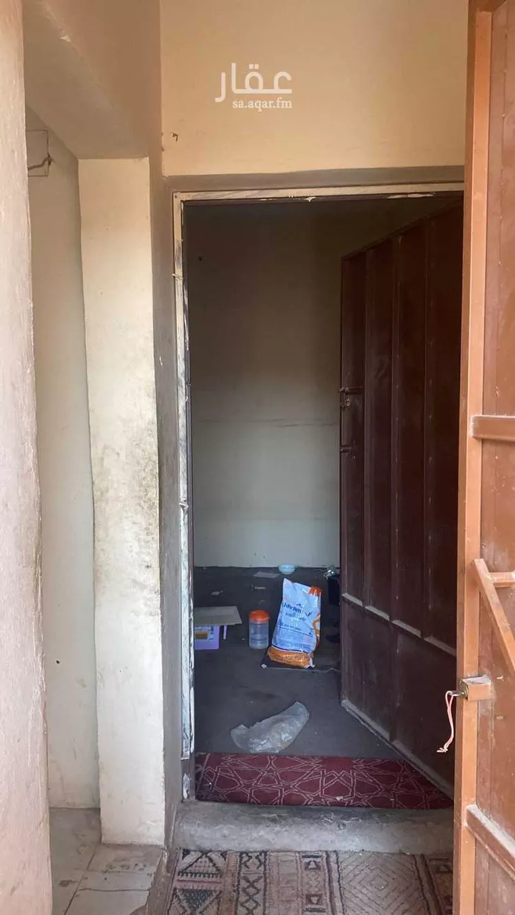 مستودع للإيجار في شارع حازم ابن حزام الخزاعي ، حي حى طيبة ، تبوك ، منطقة تبوك صورة 2