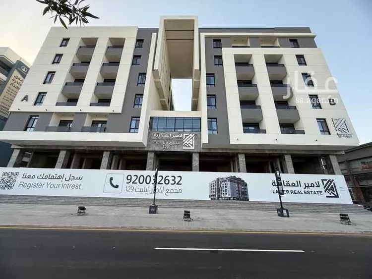 Shop for Rent in Jeddah Al Hamra صورة 2