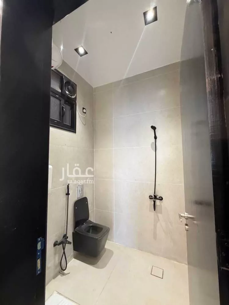 شقة للبيع في شارع عبدالرحمن الزواوي, حي الزهور, مدينة أبها, منطقة عسير 6