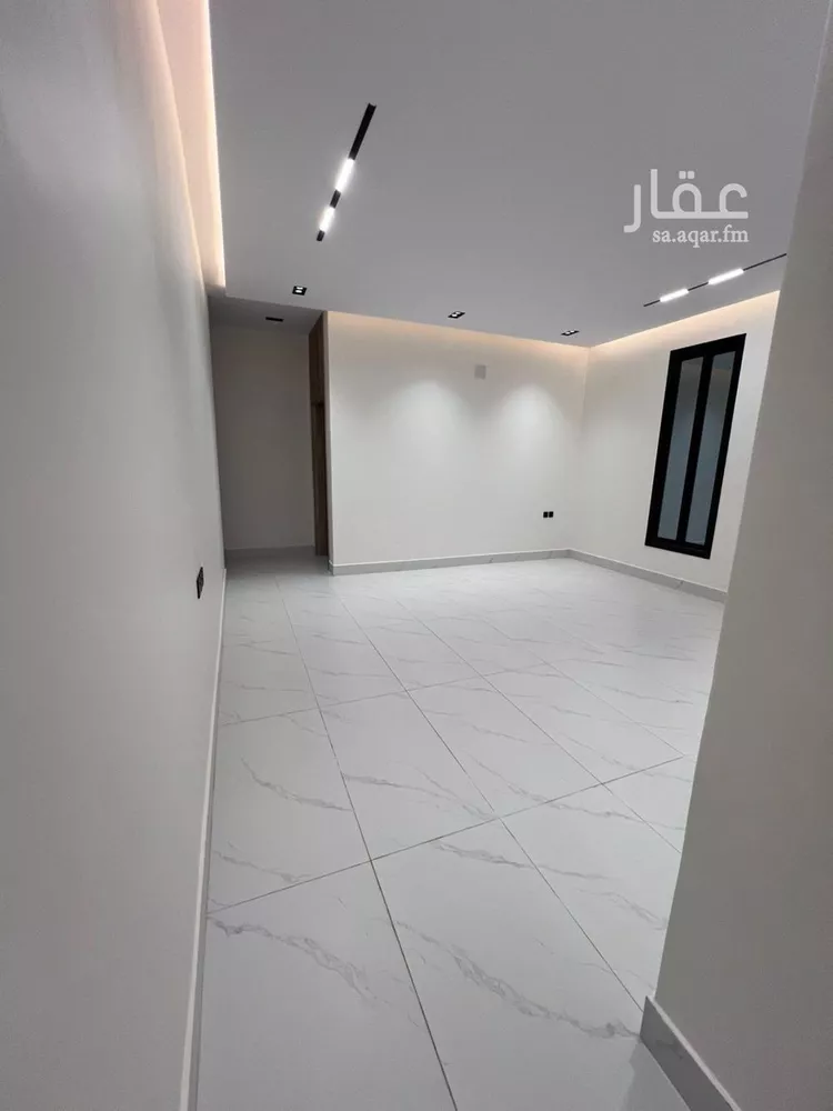 Floor for Sale in Riyadh An Nadhim 10