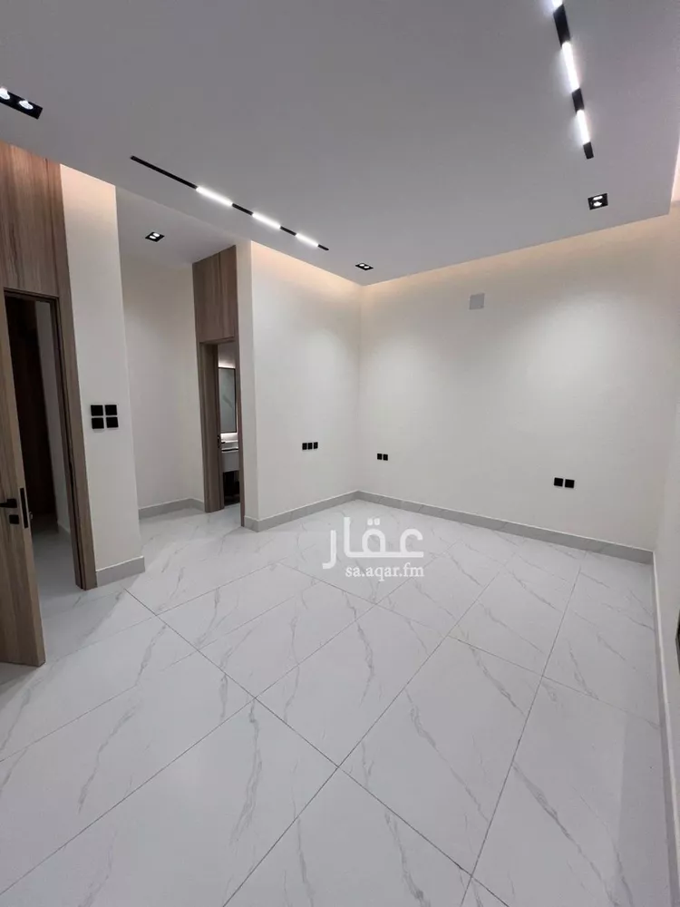 Floor for Sale in Riyadh An Nadhim 15