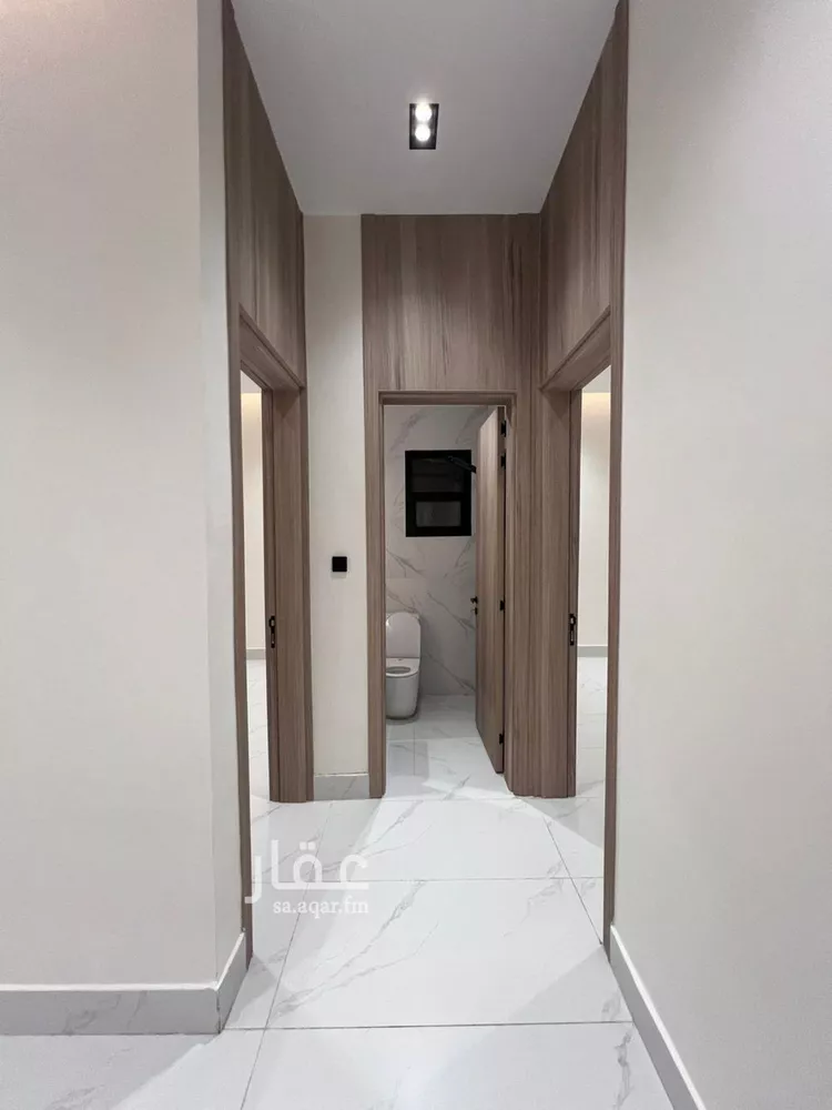 Floor for Sale in Riyadh An Nadhim 13