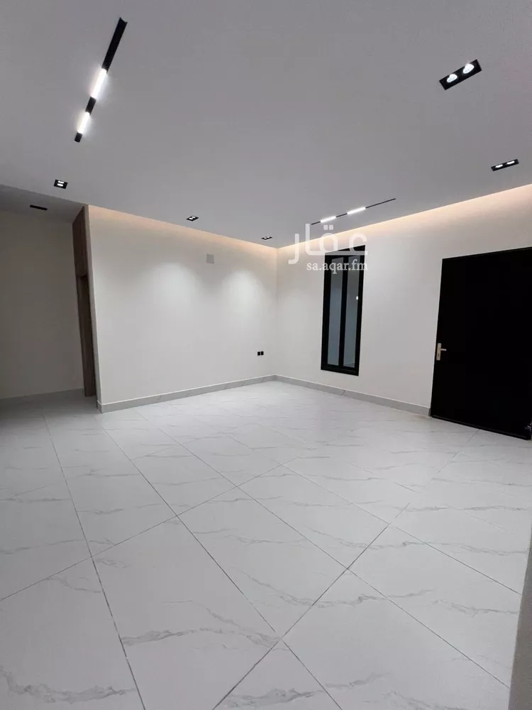 Floor for Sale in Riyadh An Nadhim 14