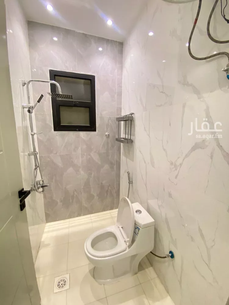 فيلا للإيجار في شارع أصفان, حي العريجاء الأوسط, مدينة الرياض, منطقة الرياض 22