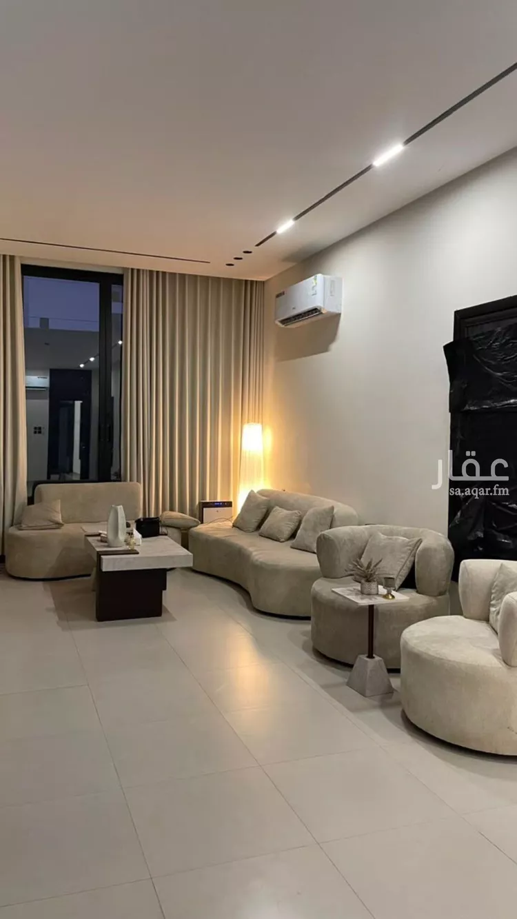 فيلا للإيجار في شارع ديراب, حي ضاحية نمار, مدينة الرياض, منطقة الرياض 8