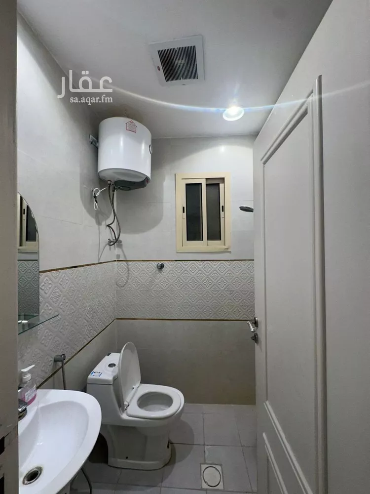 شقة للإيجار في شارع عقبة بن عثمان بن خلدة, حي العوالي, مدينة الرياض, منطقة الرياض صورة 2