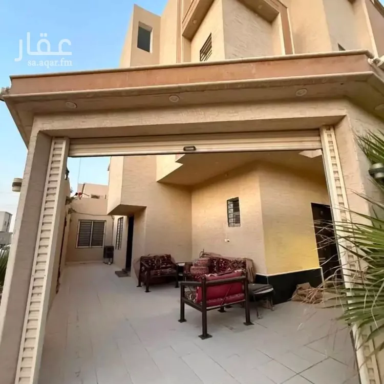 فيلا للإيجار في شارع المنذر بن سعيد, حي بدر, مدينة الرياض, منطقة الرياض صورة 3