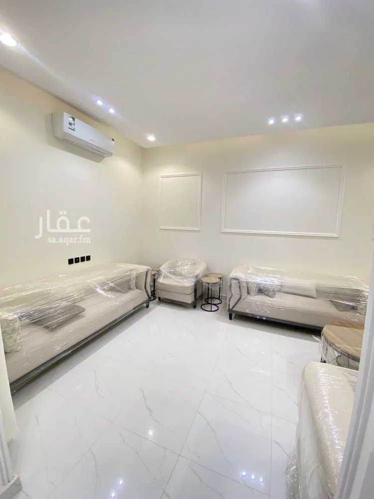 فيلا للإيجار في شارع أصفان, حي العريجاء الأوسط, مدينة الرياض, منطقة الرياض 10