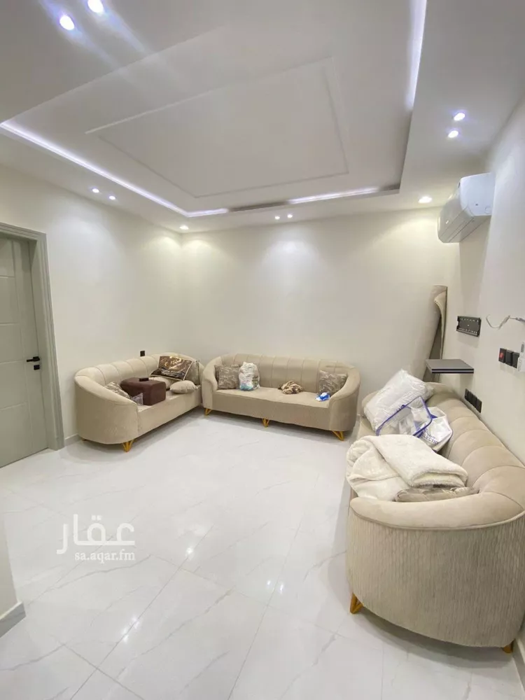 فيلا للإيجار في شارع أصفان, حي العريجاء الأوسط, مدينة الرياض, منطقة الرياض 9