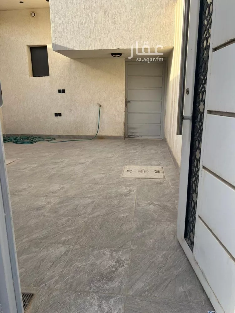 دور للإيجار في شارع إبراهيم بن جماعة, حي بدر, مدينة الرياض, منطقة الرياض صورة 4