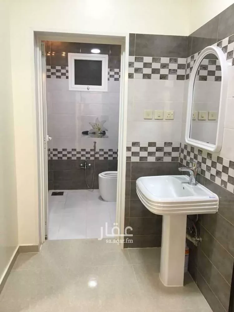 شقة للإيجار في شارع ناصر الدين الألباني ، حي اليمامة ، عنيزة ، عنيزة صورة 5