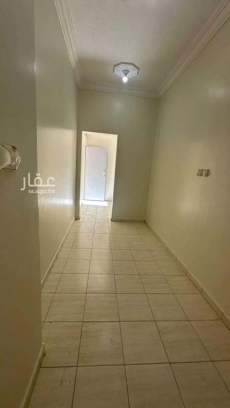 دور للإيجار في حي ، شارع عبد الرحمن بن عياش ، حي النقرة ، حائل ، منطقة حائل
