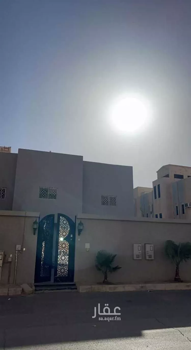فيلا للبيع في شارع ساجر, حي العريجاء الغربي, مدينة الرياض, منطقة الرياض 1 صورة