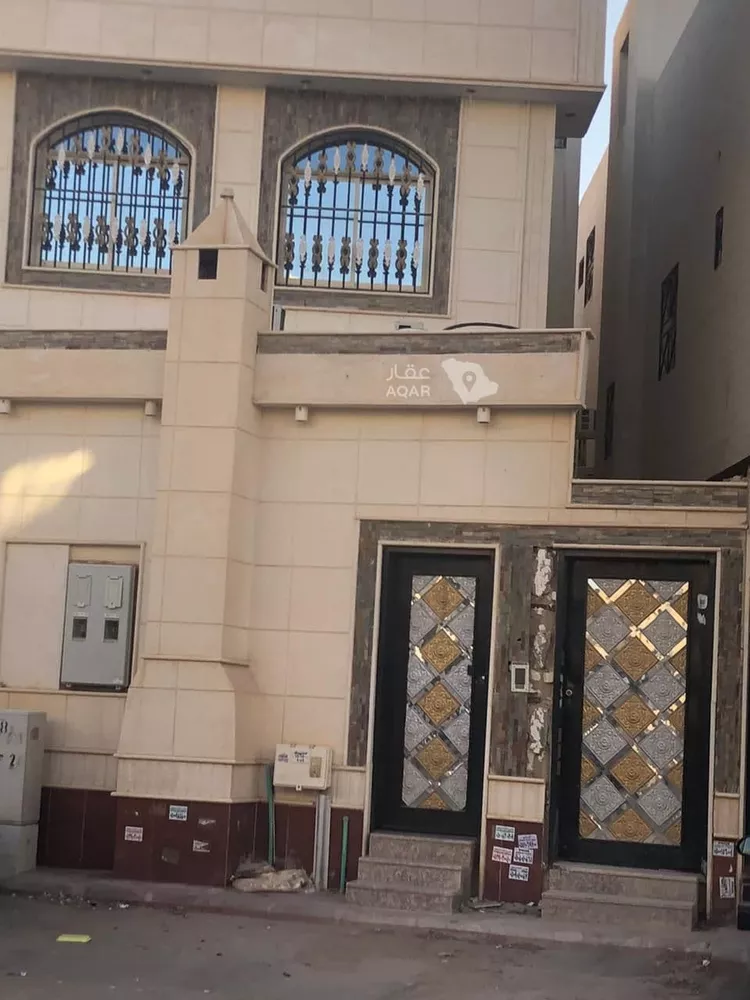 فيلا للبيع في شارع احمد بن داود الجذامي, حي الرمال, مدينة الرياض, منطقة الرياض 2