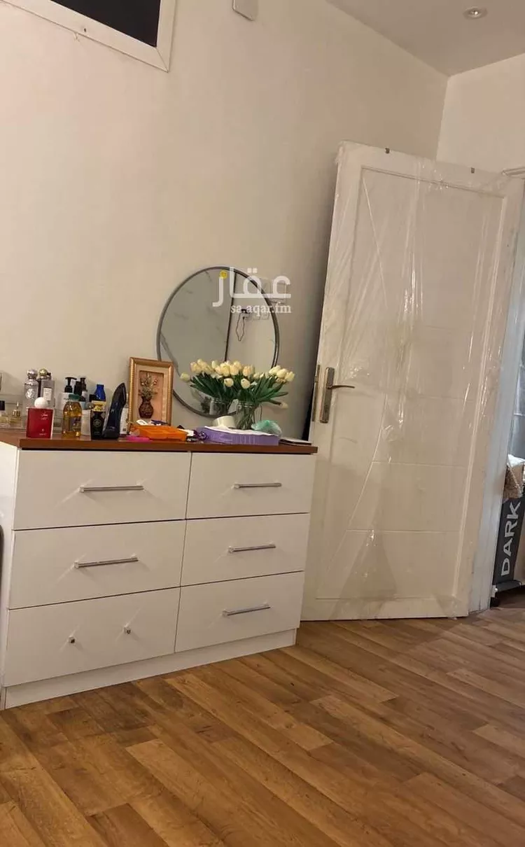 دور للإيجار في شارع الفرج ، جرار ، العارضة