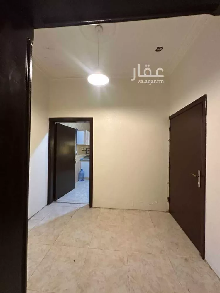 شقة للإيجار في شارع جنيدب ابن الادلع ، حي ذلالة ، خميس مشيط ، خميس مشيط صورة 5