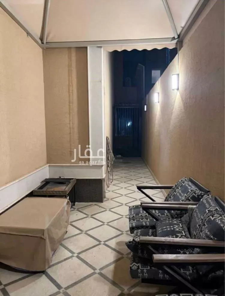 فيلا للبيع في شارع حسن سعيد المخرج ، حي المعيزلة ، الرياض ، منطقة الرياض صورة 4