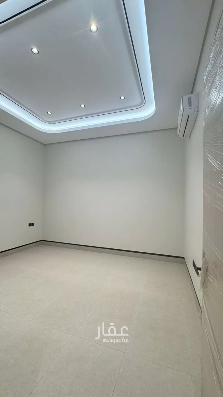 Floor for Sale in Riyadh Ar Rimal 6