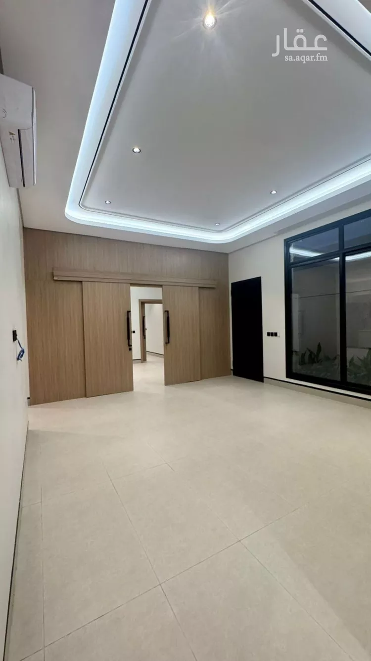 Floor for Sale in Riyadh Ar Rimal 7
