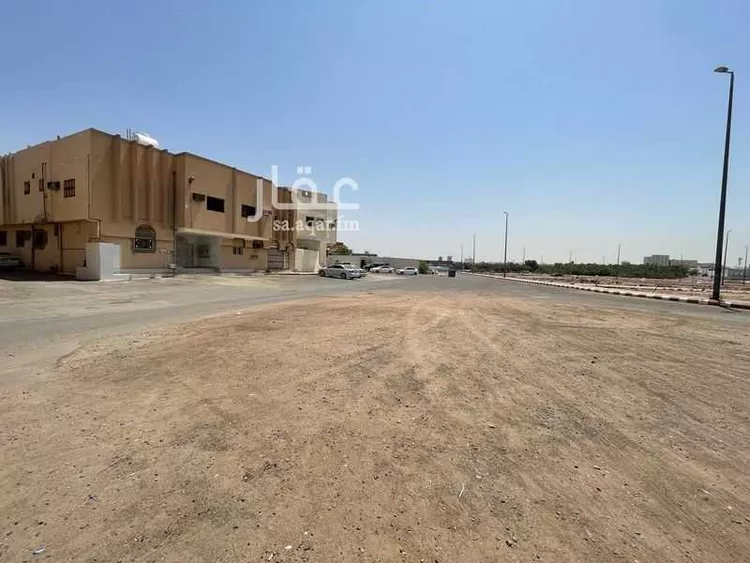 عمارة للبيع في شارع صفية بنت ابي عبيد, حي الإسكان, مدينة المدينة المنورة, منطقة المدينة المنورة صورة 2