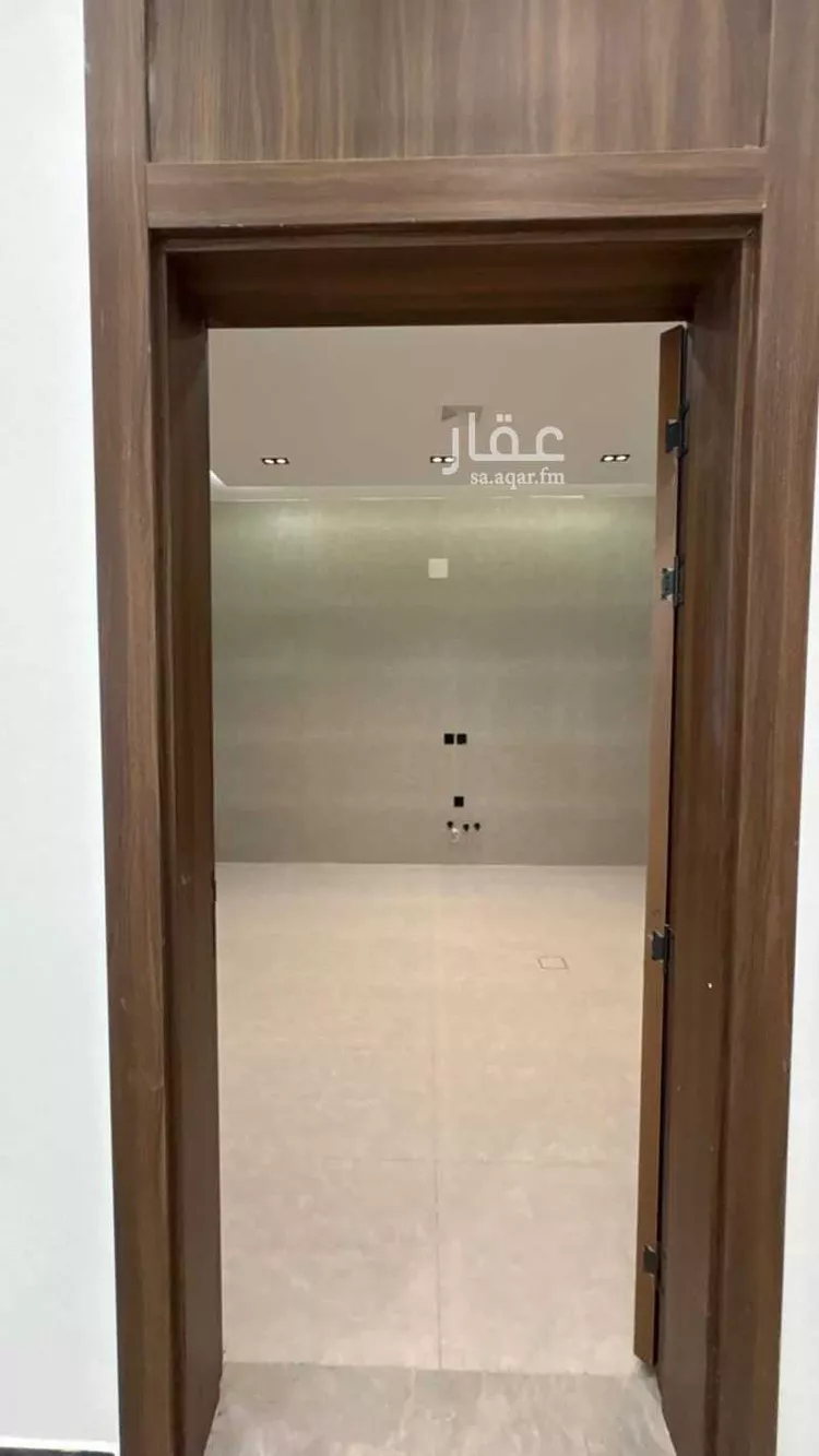 فيلا للبيع في شارع خريص, حي النظيم, مدينة الرياض, منطقة الرياض صورة 3