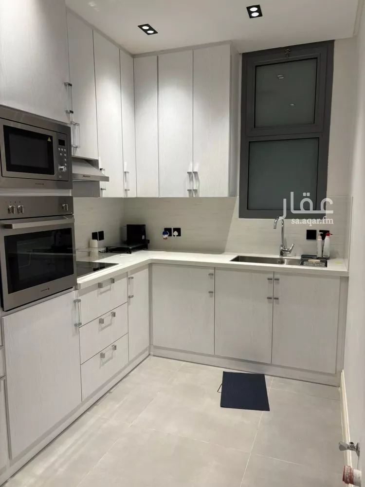 شقة للإيجار في شارع الامير سلطان ابن عبدالعزيز, حي المعذر الشمالي, مدينة الرياض, منطقة الرياض 8