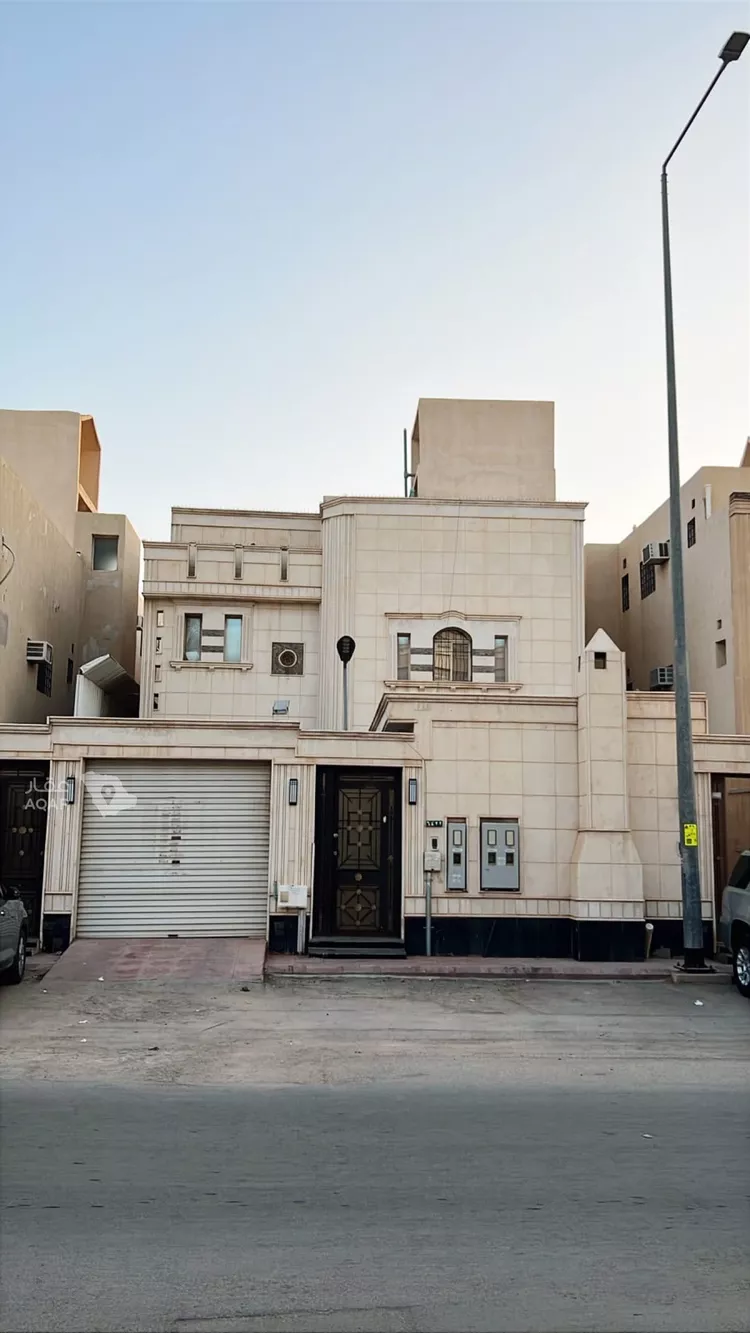 فيلا للبيع في شارع أحمد بن محمد الدلوالي, حي الرمال, مدينة الرياض, منطقة الرياض