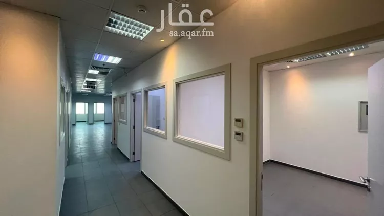 مكتب تجاري للإيجار في شارع عمر بن عبدالعزيز الفرعي, حي الربوة, مدينة الرياض, منطقة الرياض صورة 4