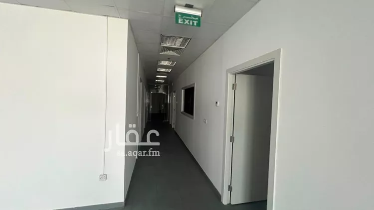 Building for Rent in Riyadh Ar Rabwah صورة 3