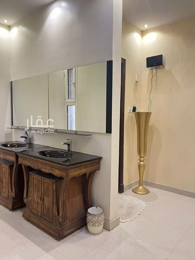 فيلا للبيع في شارع رقم 363, حي ظهرة لبن, مدينة الرياض, منطقة الرياض صورة 3