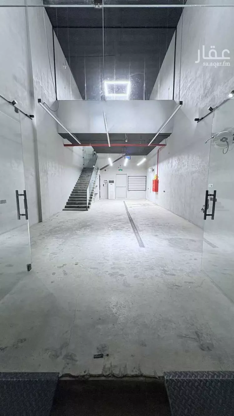 Shop for Rent in Riyadh Al Yasmin صورة 2