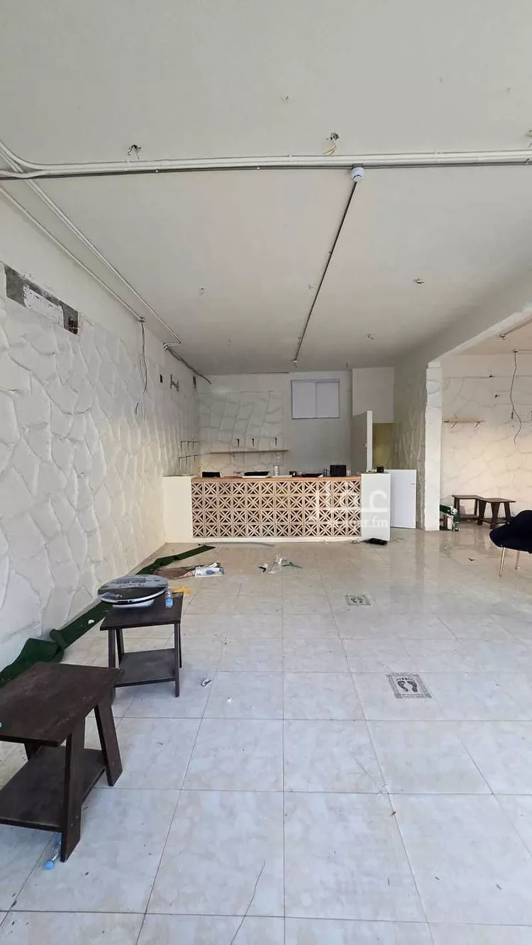 محل للإيجار في شارع بشار بن عبدالحميد ، حي الملك فيصل ، الرياض ، منطقة الرياض