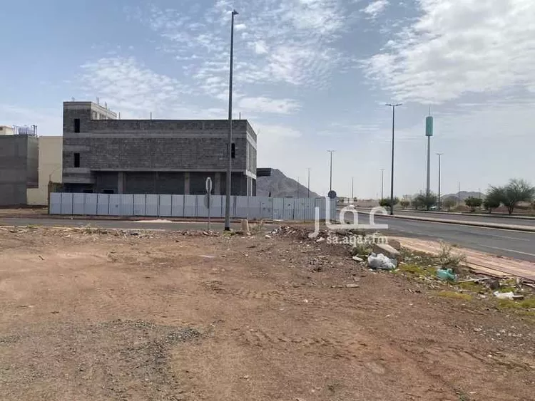 أرض للبيع في شارع علي بن المختار العامري, حي الدفاع, مدينة المدينة المنورة, منطقة المدينة المنورة