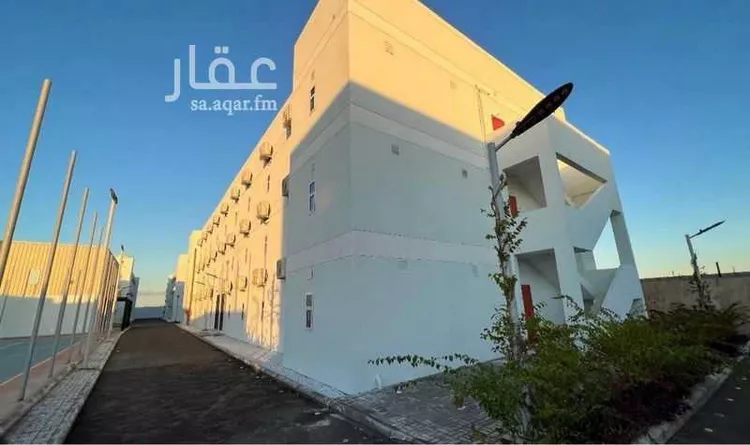 مجمع للإيجار في شارع الملك سلمان, حي المرجان, مدينة ينبع, منطقة المدينة المنورة صورة 5