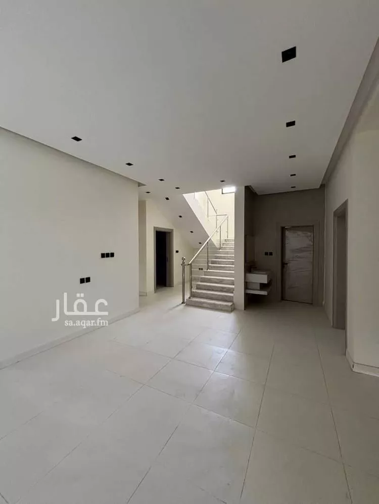 فيلا للبيع في شارع خزيمة بن أوس بن يزيد, حي الملك فهد, مدينة عنيزة, منطقة القصيم صورة 5