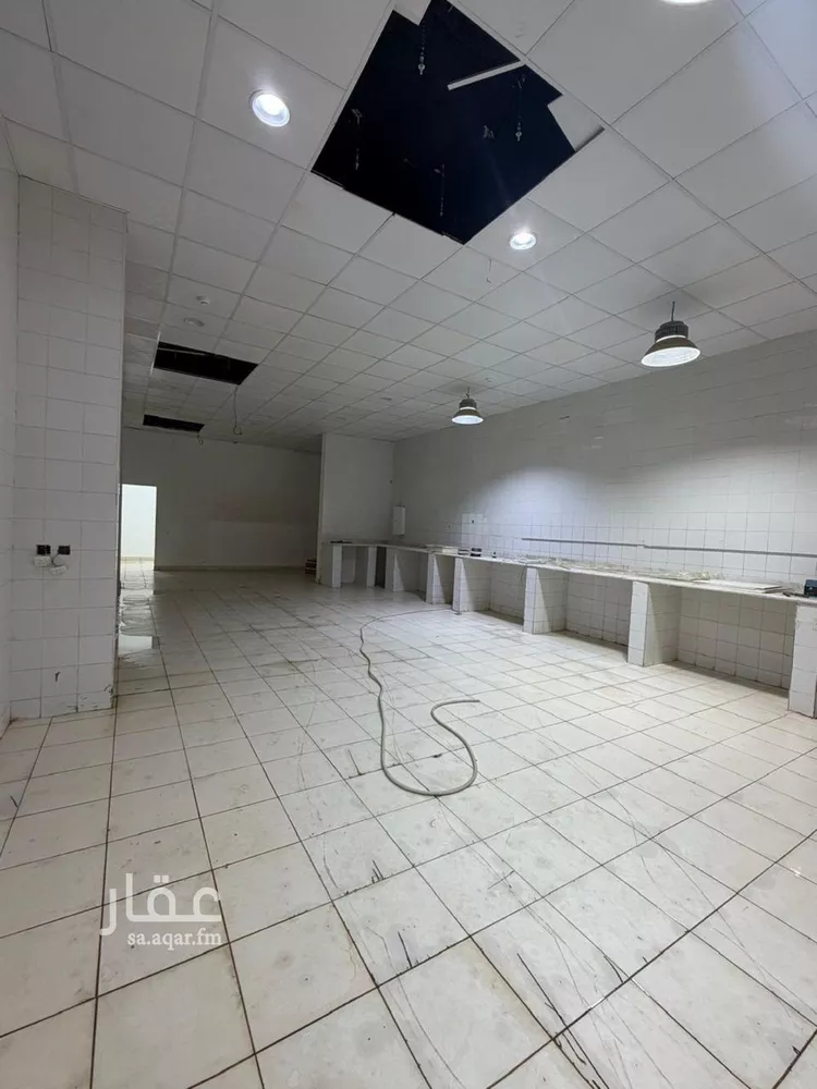 محل للإيجار في شارع عبدالله بن سعود بن عبدالعزيز الفرعى, حي إشبيلية, مدينة الرياض, منطقة الرياض صورة 5