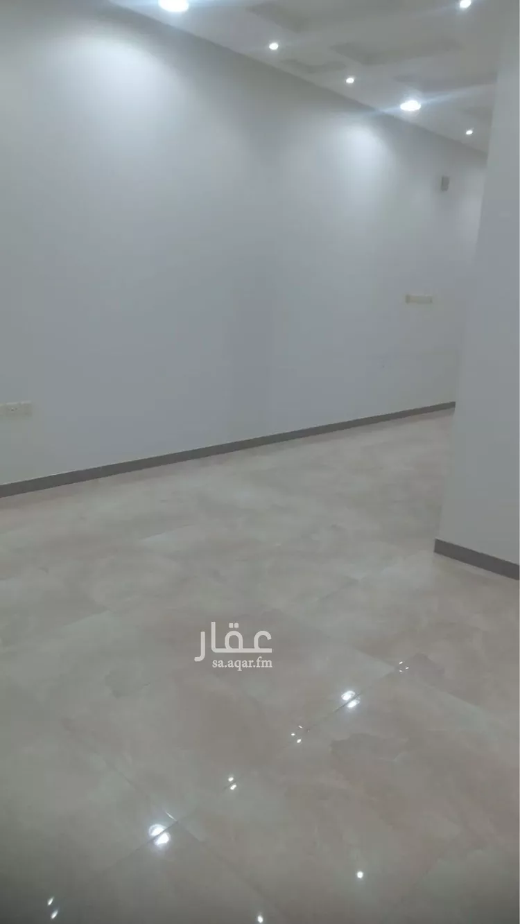 مكتب تجاري للإيجار في شارع الشيخ حسن بن حسين بن علي, حي إشبيلية, مدينة الرياض, منطقة الرياض صورة 3