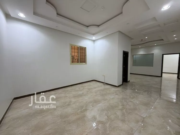 مكتب تجاري للإيجار في شارع الشيخ حسن بن حسين بن علي, حي إشبيلية, مدينة الرياض, منطقة الرياض 8