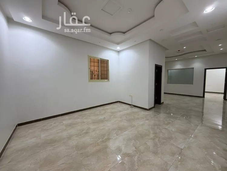 Commercial Office for Rent in Riyadh Ishbiliyah 9