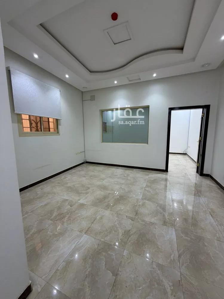 Commercial Office for Rent in Riyadh Ishbiliyah 7