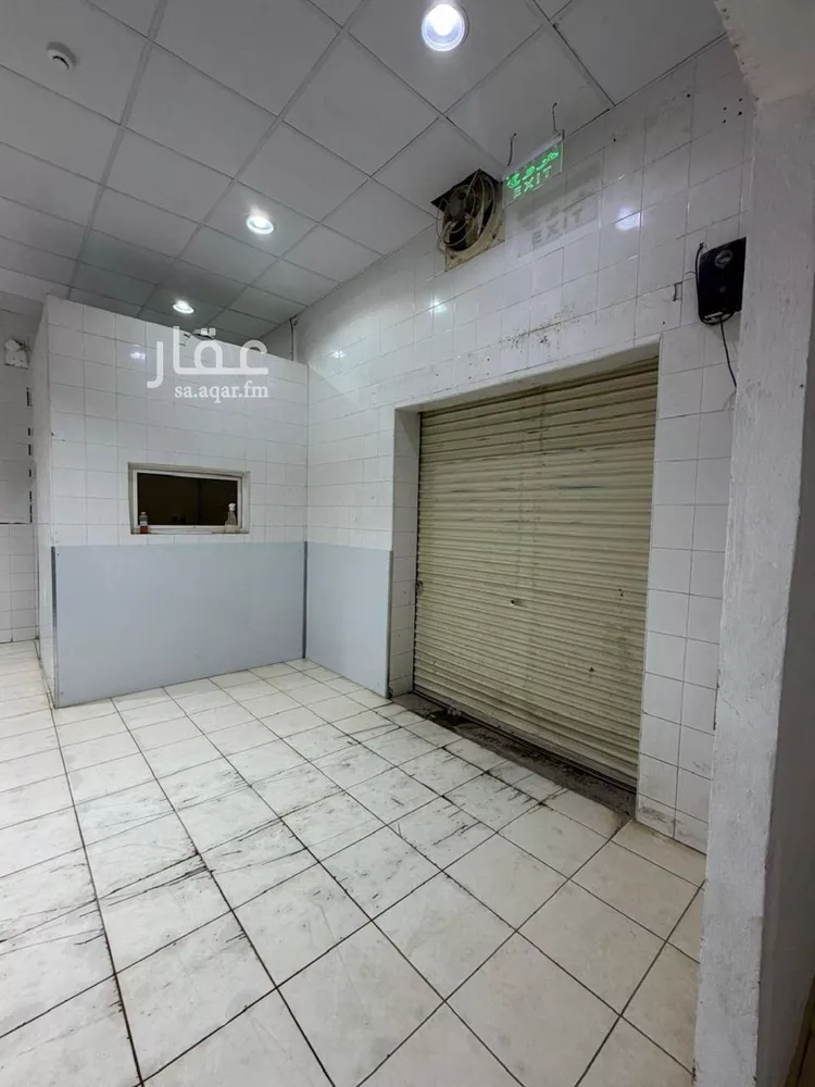 محل للإيجار في شارع عبدالله بن سعود بن عبدالعزيز الفرعى, حي إشبيلية, مدينة الرياض, منطقة الرياض صورة 3