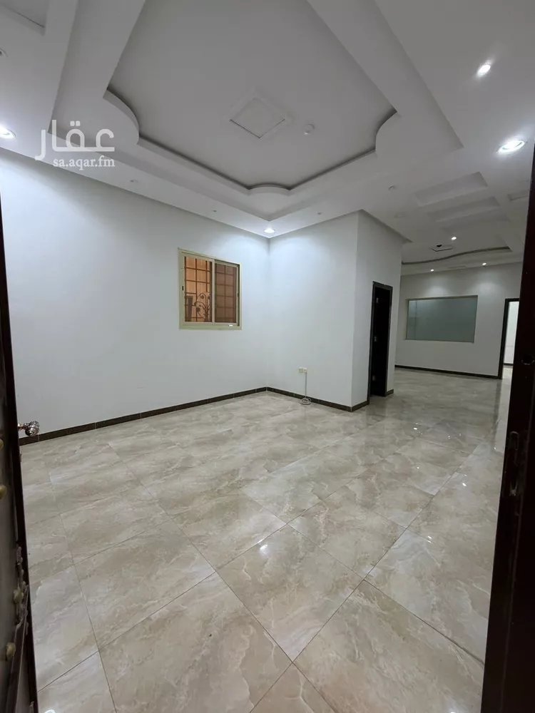 مكتب تجاري للإيجار في شارع الشيخ حسن بن حسين بن علي, حي إشبيلية, مدينة الرياض, منطقة الرياض 7