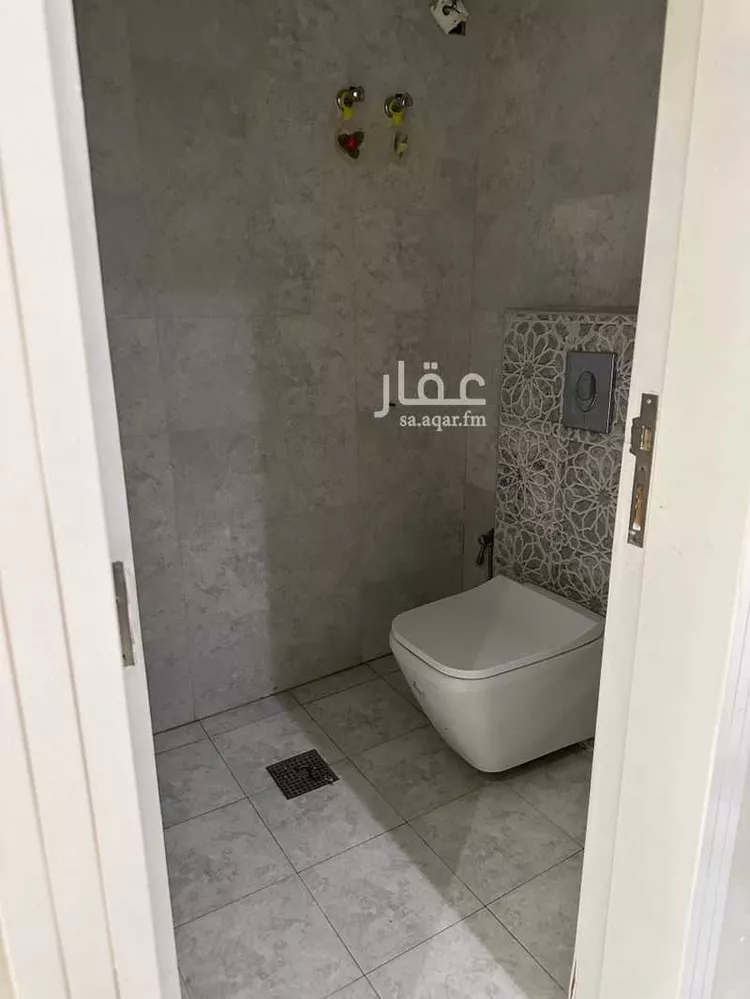 فيلا للبيع في شارع الصبح الأسفل ، حي الجنادرية ، الرياض ، منطقة الرياض صورة 5