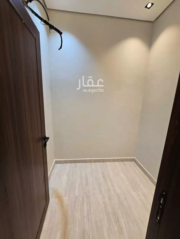 شقة للبيع في شارع أبو سعيد السيرافي, حي الرحاب 2, مدينة جازان, منطقة جازان 15