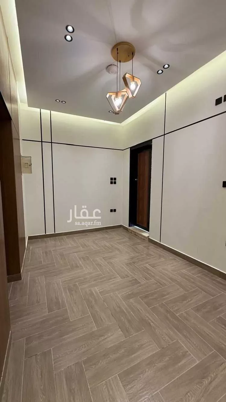 فيلا للبيع في شارع شهيد الدين ثم الوطن, حي المطار, مدينة جازان, منطقة جازان 26
